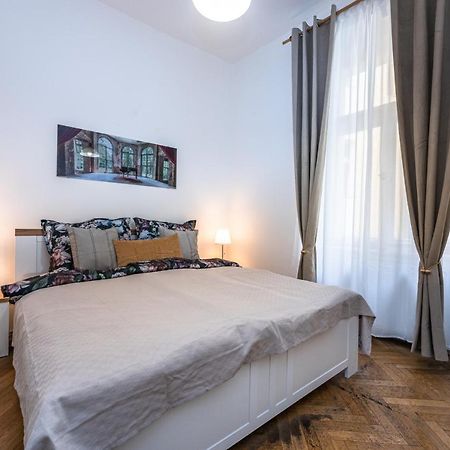 Tynska Ulicka Apartment Praga Zewnętrze zdjęcie